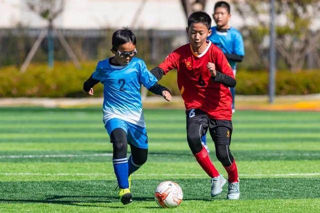 文班34+13+11马刺险胜国王 独行侠力克开拓者